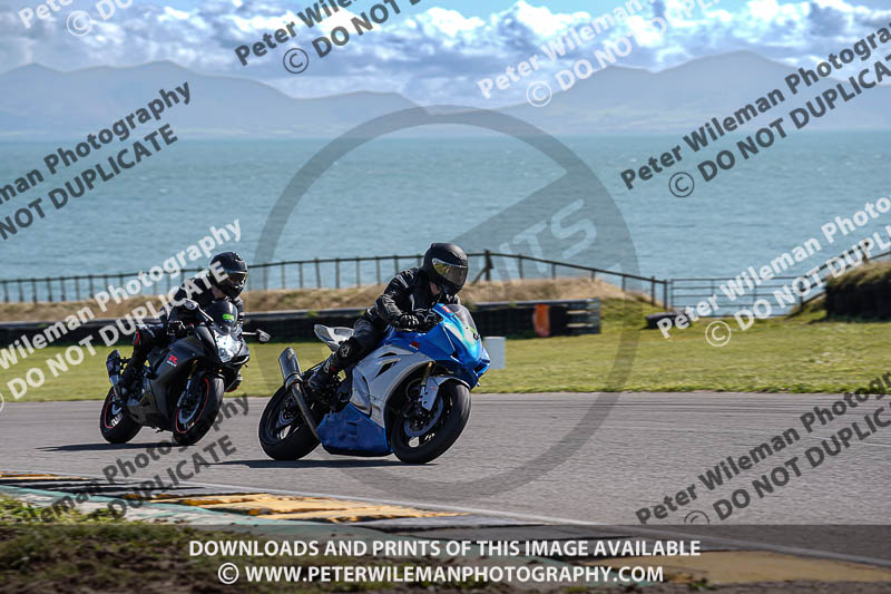 anglesey no limits trackday;anglesey photographs;anglesey trackday photographs;enduro digital images;event digital images;eventdigitalimages;no limits trackdays;peter wileman photography;racing digital images;trac mon;trackday digital images;trackday photos;ty croes